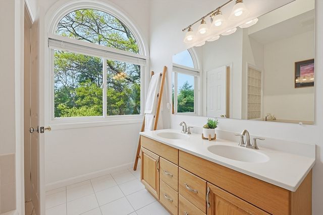 3002 Maple Brook Rd 3002, Bellingham, MA 02019
