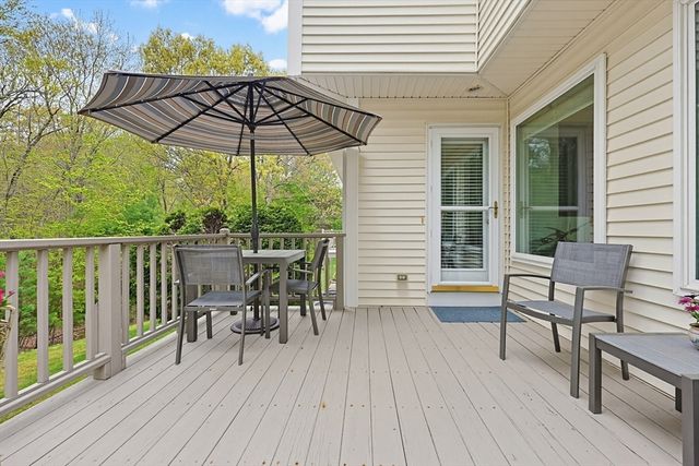 3002 Maple Brook Rd 3002, Bellingham, MA 02019