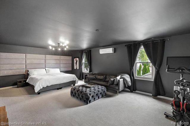 559 E Southlawn Boulevard, Birmingham, MI 48009