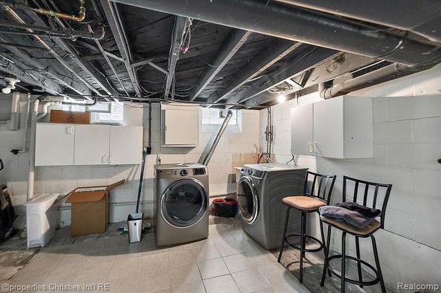 559 E Southlawn Boulevard, Birmingham, MI 48009