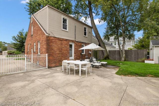 559 E Southlawn Boulevard, Birmingham, MI 48009