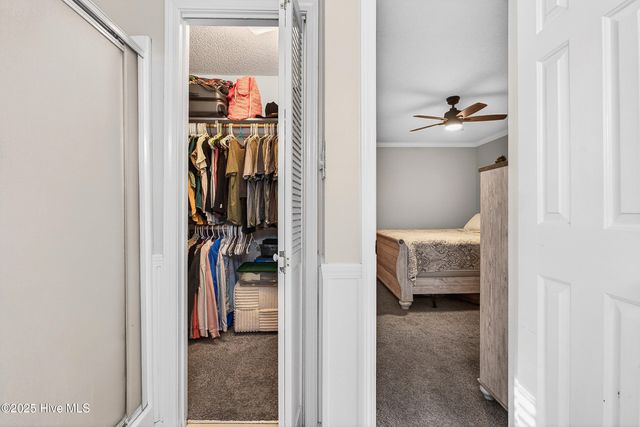 202 Quail Creek Court, Hubert, NC 28539