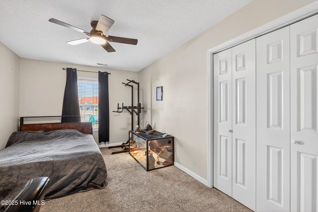 202 Quail Creek Court, Hubert, NC 28539