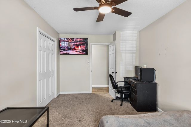 202 Quail Creek Court, Hubert, NC 28539