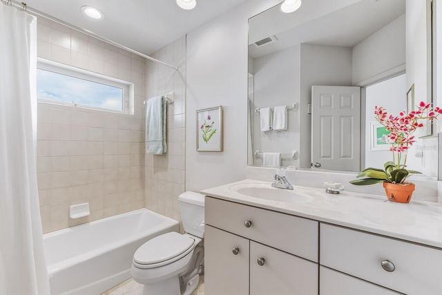 809 S HARBOR DRIVE, Boca Grande, FL 33921