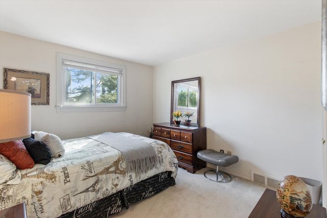 21361 Andover Road, Southfield, MI 48076