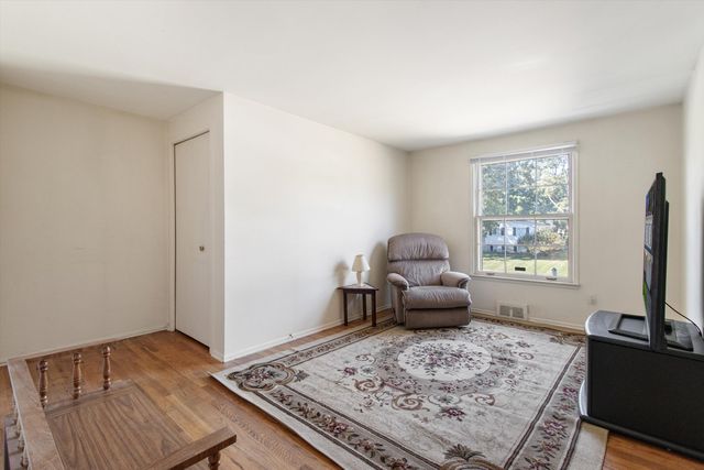 21361 Andover Road, Southfield, MI 48076