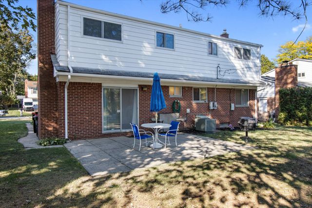 21361 Andover Road, Southfield, MI 48076