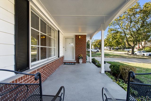 21361 Andover Road, Southfield, MI 48076