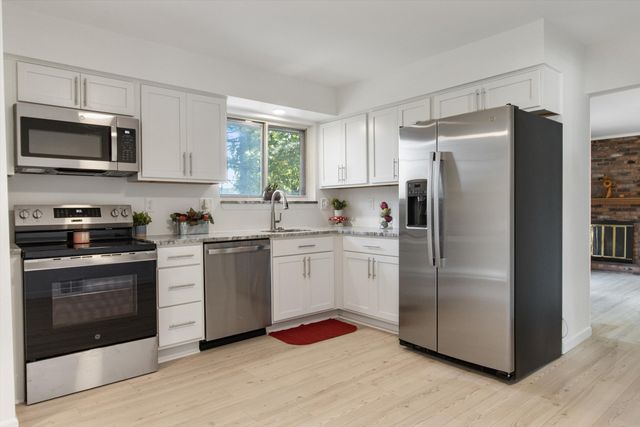 21361 Andover Road, Southfield, MI 48076