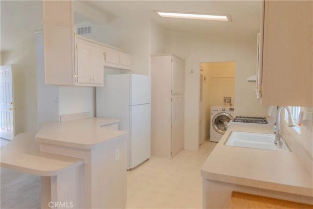 2140 Mentone 3, Mentone, CA 92359