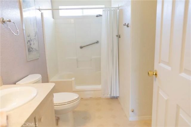 2140 Mentone 3, Mentone, CA 92359