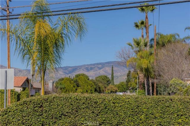 2140 Mentone 3, Mentone, CA 92359