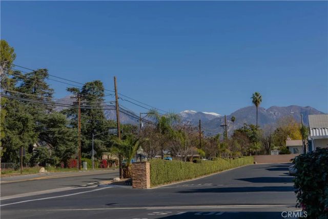 2140 Mentone 3, Mentone, CA 92359