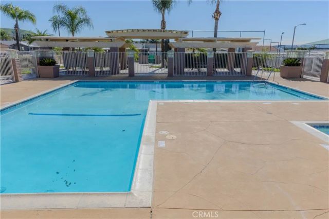 2140 Mentone 3, Mentone, CA 92359