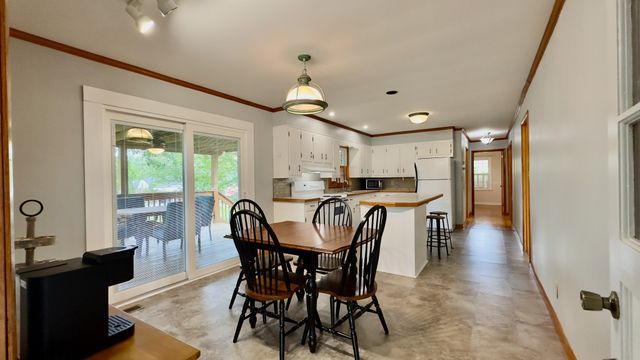 805 Fairlane Cir, Smithville, TN 37166