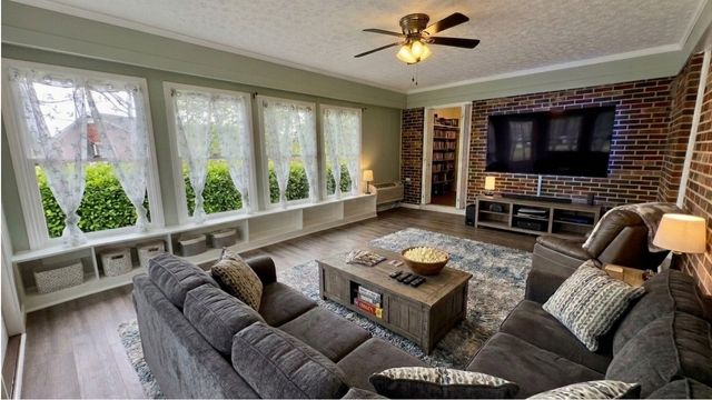 805 Fairlane Cir, Smithville, TN 37166