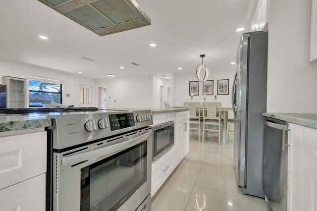 107 Segovia Avenue, Royal Palm Beach, FL 33411