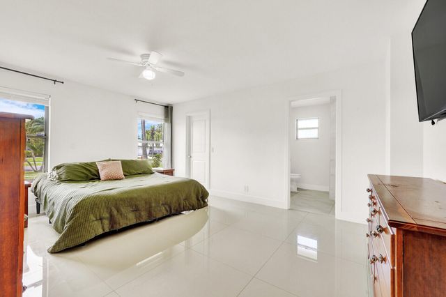 107 Segovia Avenue, Royal Palm Beach, FL 33411