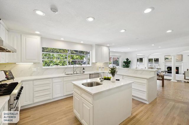 10 Salmark Court, Hillsborough, CA 94010