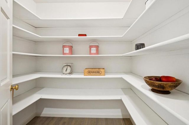 10 Salmark Court, Hillsborough, CA 94010