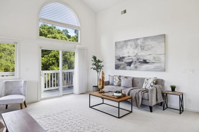 10 Salmark Court, Hillsborough, CA 94010