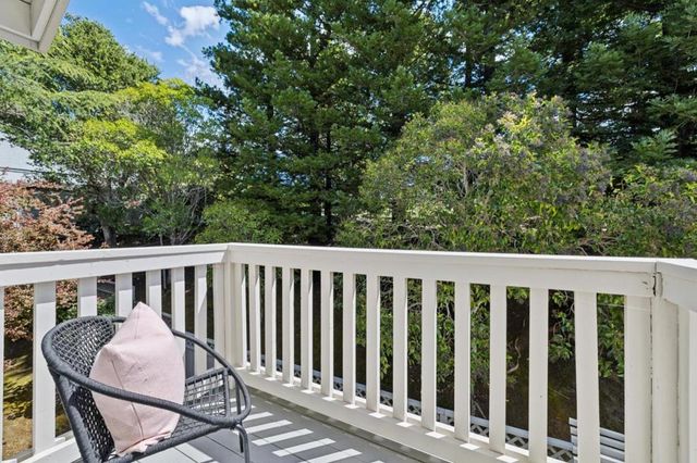 10 Salmark Court, Hillsborough, CA 94010