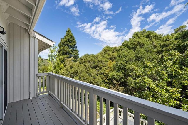 10 Salmark Court, Hillsborough, CA 94010