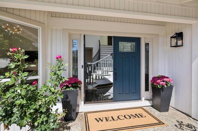 10 Salmark Court, Hillsborough, CA 94010