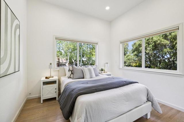 10 Salmark Court, Hillsborough, CA 94010