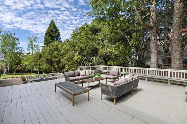 10 Salmark Court, Hillsborough, CA 94010