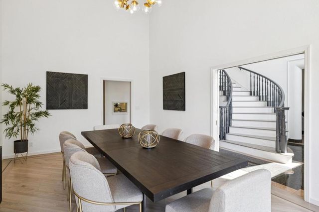 10 Salmark Court, Hillsborough, CA 94010