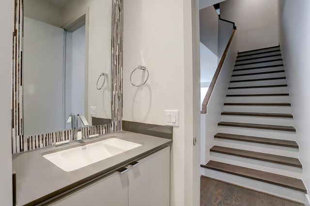 306 W Pierce Street, Houston, TX 77019