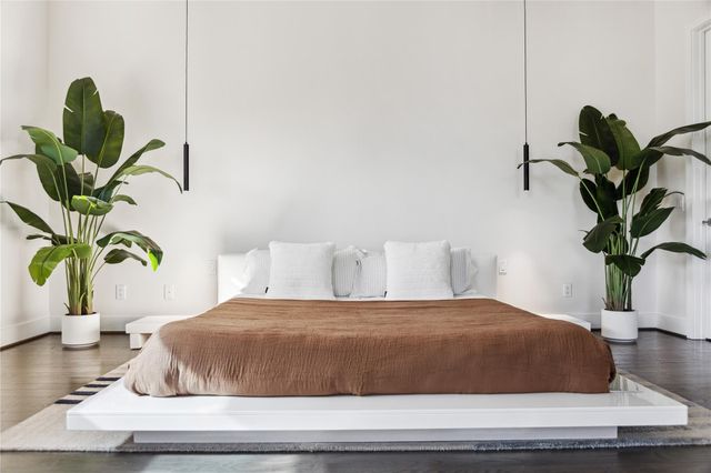 306 W Pierce Street, Houston, TX 77019