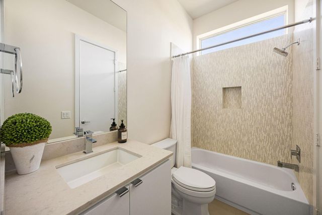 306 W Pierce Street, Houston, TX 77019