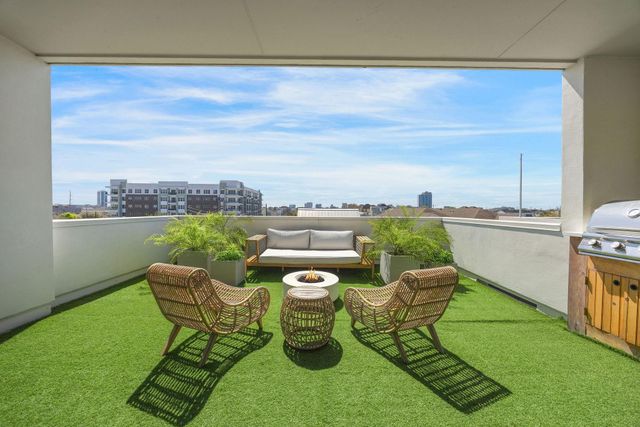 306 W Pierce Street, Houston, TX 77019