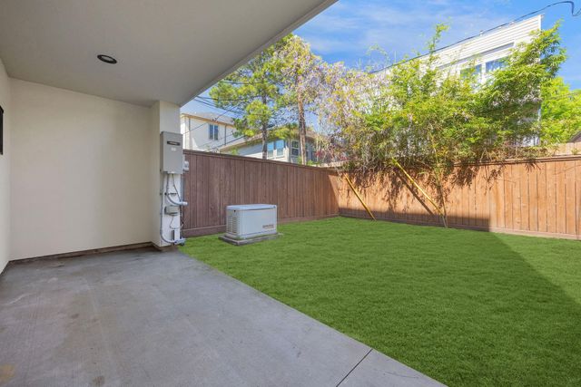 306 W Pierce Street, Houston, TX 77019