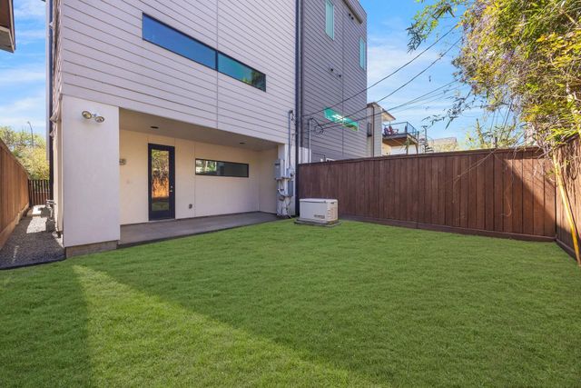 306 W Pierce Street, Houston, TX 77019