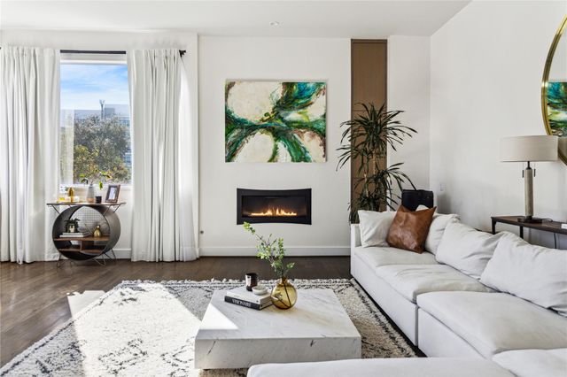 306 W Pierce Street, Houston, TX 77019