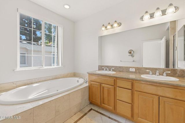 4118 W Kling Street, Burbank, CA 91505