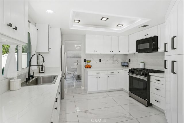 29253 Greenbrier Place, Highland, CA 92346