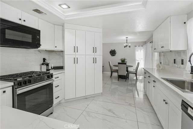29253 Greenbrier Place, Highland, CA 92346