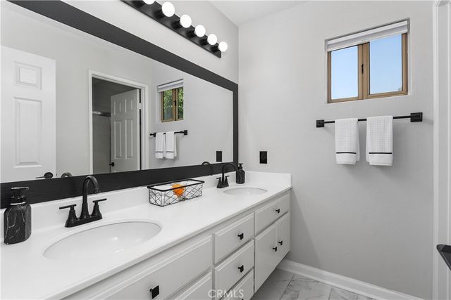 29253 Greenbrier Place, Highland, CA 92346