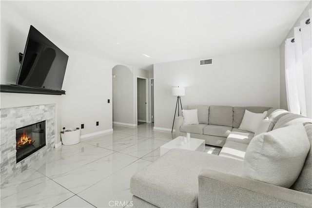 29253 Greenbrier Place, Highland, CA 92346
