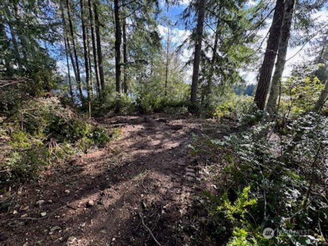 1961 E Trails End Drive, Belfair, WA 98528