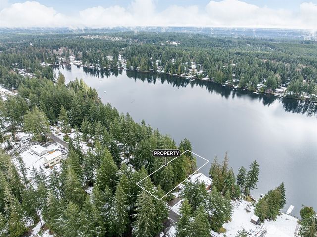 1961 E Trails End Drive, Belfair, WA 98528