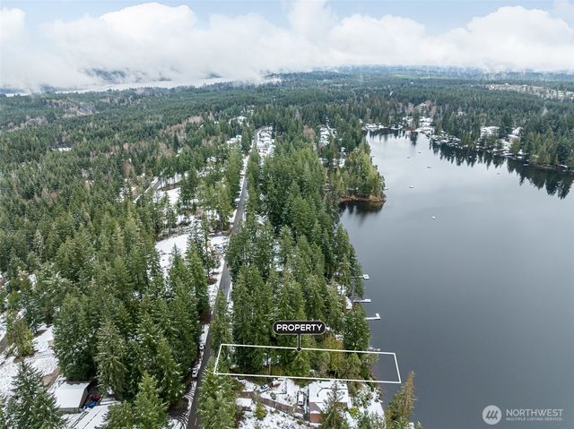 1961 E Trails End Drive, Belfair, WA 98528