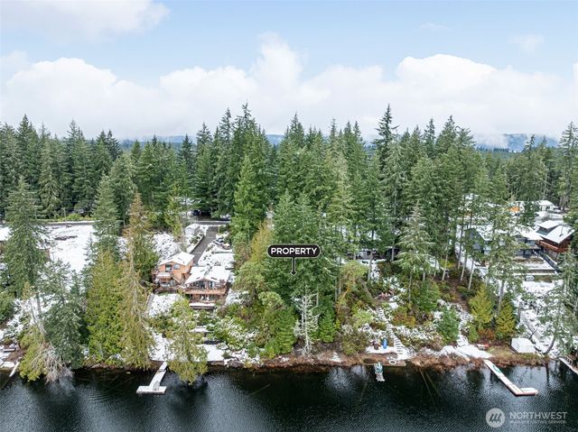 1961 E Trails End Drive, Belfair, WA 98528