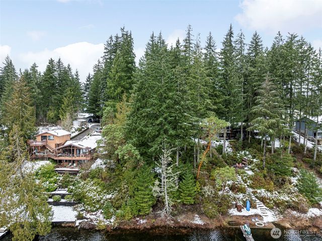 1961 E Trails End Drive, Belfair, WA 98528