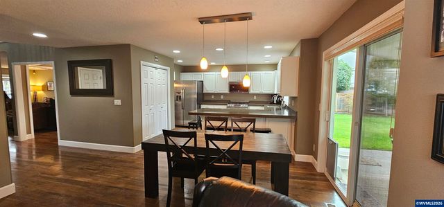 1069 Chardonnay Lp NE, Keizer, OR 97303